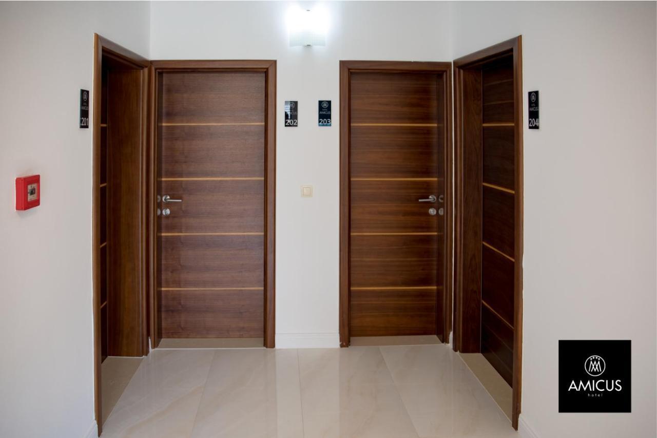 Hotel Amicus Mostar Bagian luar foto