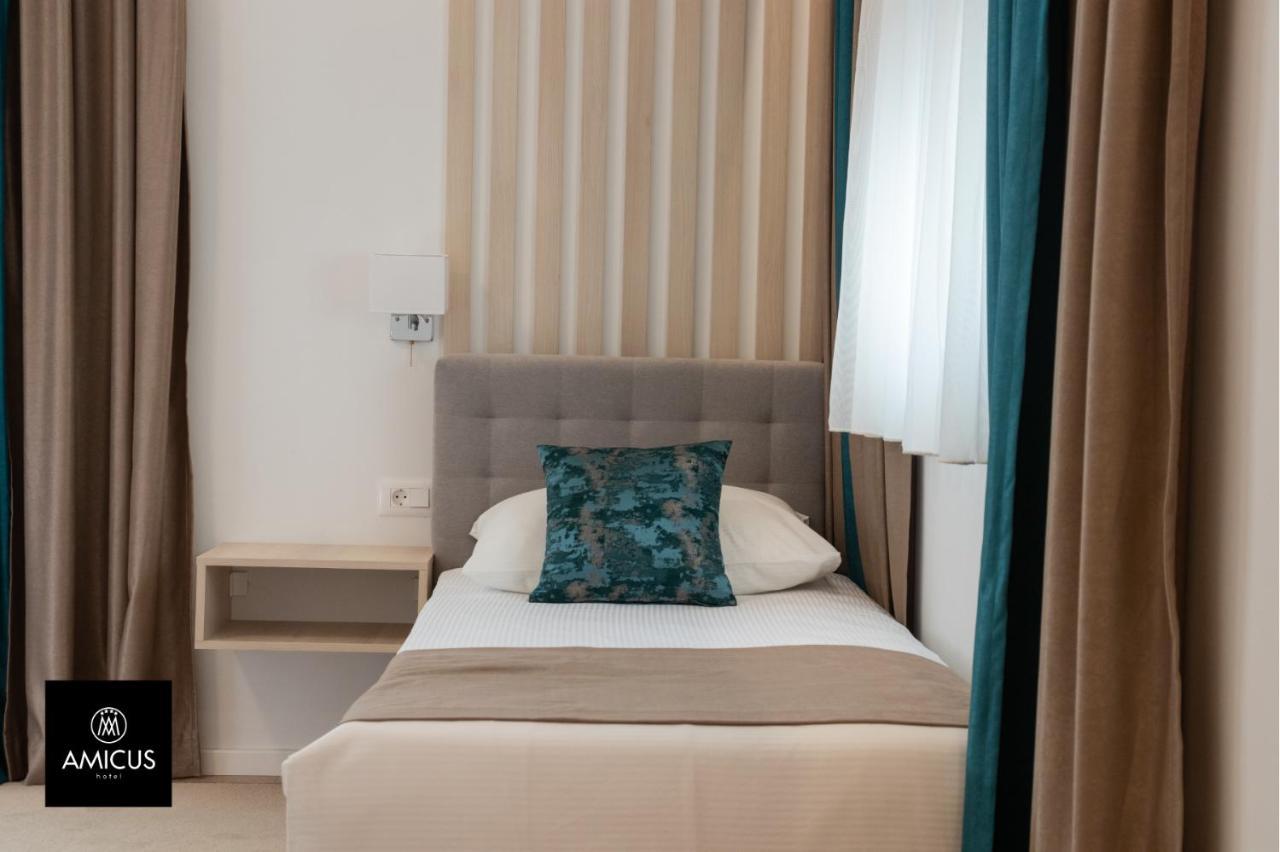 Hotel Amicus Mostar Bagian luar foto