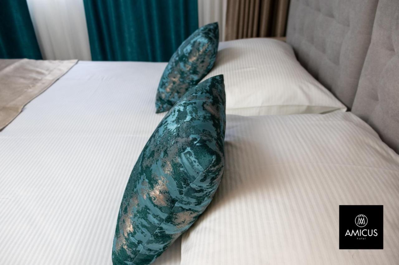 Hotel Amicus Mostar Bagian luar foto