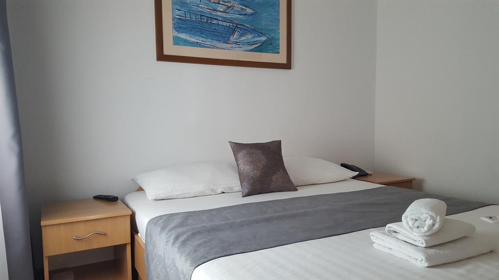 Hotel Amicus Mostar Bagian luar foto